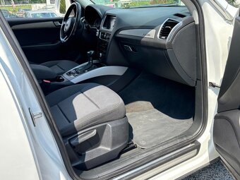 AUDI Q5 2.0 tdi quattro s-line - 9