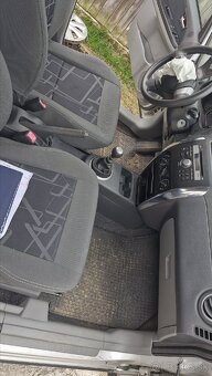 Predám na náhradné diely suzuki sx4 - 9