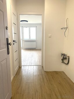 PREDAJ KOMPLETNE PREROBENÝ BYT LOGGIA BA III VAJNORY - 9