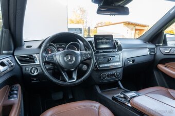 Mercedes-Benz GLS 350d - 9