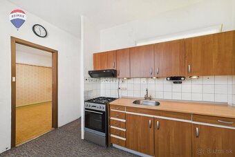 TOP PREDAJ - 3-izb. byt - SKVELÁ DISPOZÍCIA - NA REKONŠTRUKC - 9