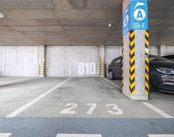 ŠIKOVNÝ 2 IZBOVÝ BYT S VEĽKOU TERASOU A GARÁŽOVÝM STÁTÍM NA - 9