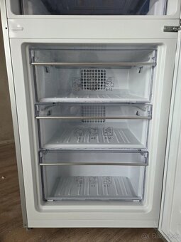 Chladnička Beko RCNA400E30ZX - 9