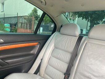 Superb 1 edition 100 2.0 103 kw - 9