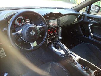 Toyota GT86 2.0-TOP STAV-NAVI-SPORT - 9
