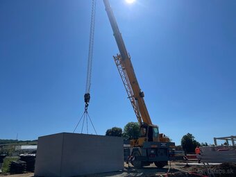 Prenájom autozeriavu Liebherr 1030 - 9