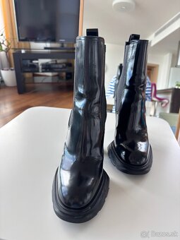 Alexander McQueen Tread Slick Chelsea Boot 'Black' - 9