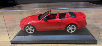 Ford Mustang - modely II. 1:18 - 9