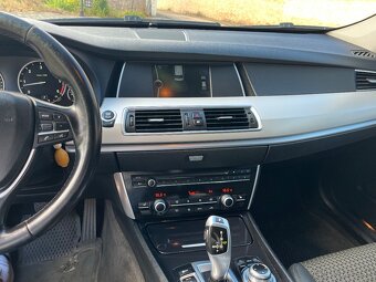 BMW 530GT xDrive Grand Turismo SR - 9