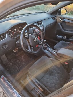 Skoda octavia 3 RS - 9