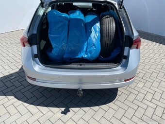 Škoda Octavia 4 Combi STYLE 2.0TDi 110kW DSG Full LED Tažné - 9