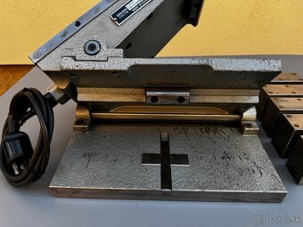 Elektrický krížový naklápací sínusový elektromagnet - 9