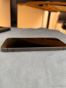 iPhone 12 Pro – 256GB - veľmi zachovalý - 9