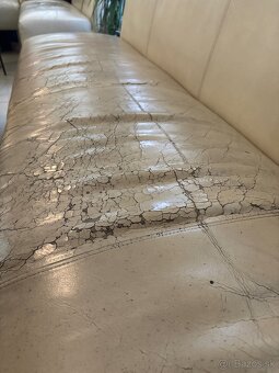 Kožené lavice a kreslá - 9