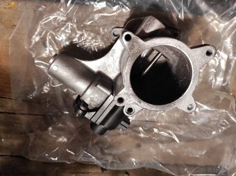 EGR ventil originál VW T5, Touareg - 9