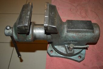 predam kvalitny socialisticky zverak YORK - 9