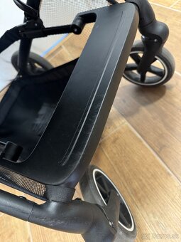 Cybex Beezy 2024 Magic Black - 9