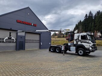 Volvo FMX 6x6 540 do drewna drzewa lasu stos kłoda - 9