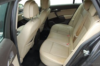 Opel Insignia kombi - 9