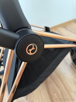 Cybex kočík,vajíčko,základňa. - 9