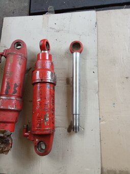 Belarus MTZ hydraulický  valec novy - 9