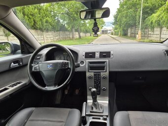 Predám Volvo v50 1.6 TDI 80kw r.v 2008/10 - 9