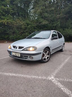 Renault Megane - 9