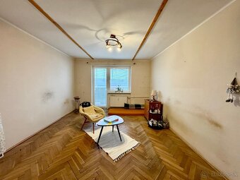 PRIESTRANNÝ 2i BYT, MIRKA NEŠPORA, HOLÍČ - 9