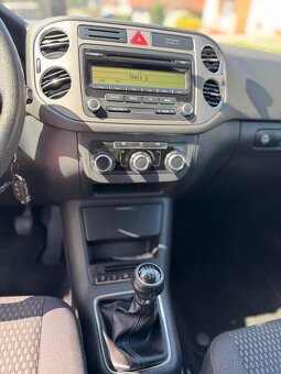 Volkswagen Tiguan - 9