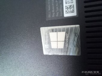 Dell Vostro 15 3515 - 9