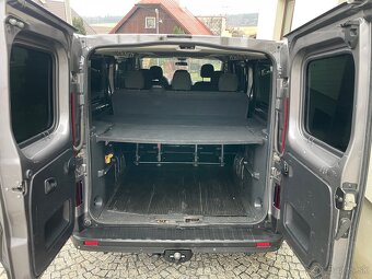 Renault Trafic Passenger - 9