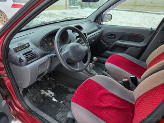 Renault Clio 1.2 RL - 9
