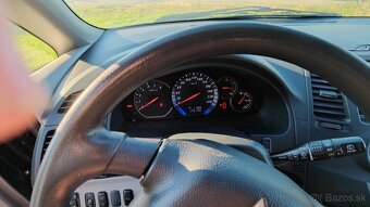 Mitsubishi Grandis - 9