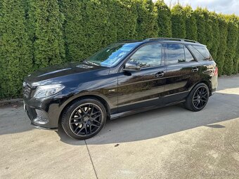 Mercedes Benz 43 AMG - 9