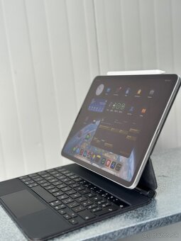 Ipad Pro 11" 128GB, 2020, 2-Gen - 9