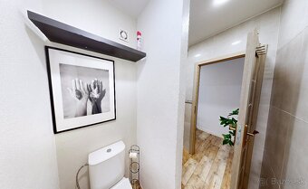 Štýlový 2 izb.byt so šatníkom a lodžiou ZLATÝ POTOK - 9