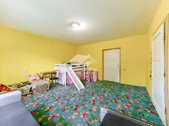 RODINNÝ DOM S VEĽKÝM POZEMKOM - KYSAK - 9