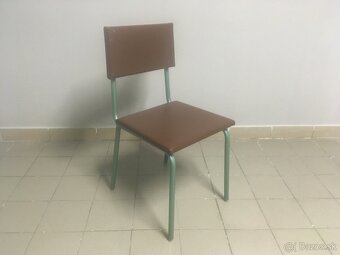 Skrinky, posteľ, stôl, stoličku - 9