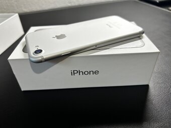 iPhone 7 Silver 32GB - 9