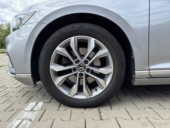 Volkswagen Passat Variant Elegance 2.0 TDI EVO DSG7 - 9