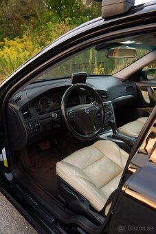 Volvo S60 D5 R-Design - 9