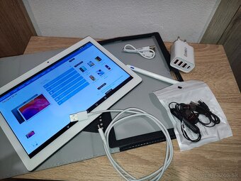 TECLAST M30 4G 10-jadro 2.6GHz 10.1" 25601600 - 9