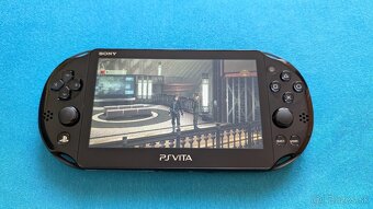 PS Vita 2000 slim čierna s komplet príslušenstvom - 9