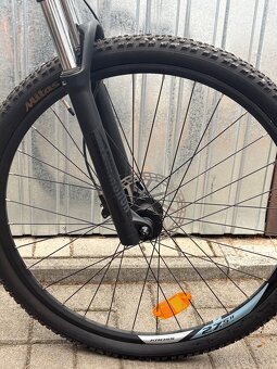 Horský bicykel Kross Hexagon 8.0 27,5” - 9